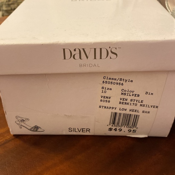 Perfect holiday/prom shoes, size 10, silver glitter/bejeweled, worn once. - Picture 9 of 9